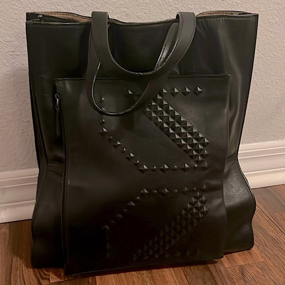 MCM handbag pre-loved with detachable clutch